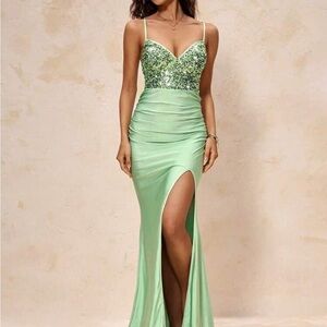 Elegant Green Evening Gown